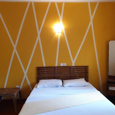 Shiva Rest Katharagama Hotel Kataragama Buitenkant foto