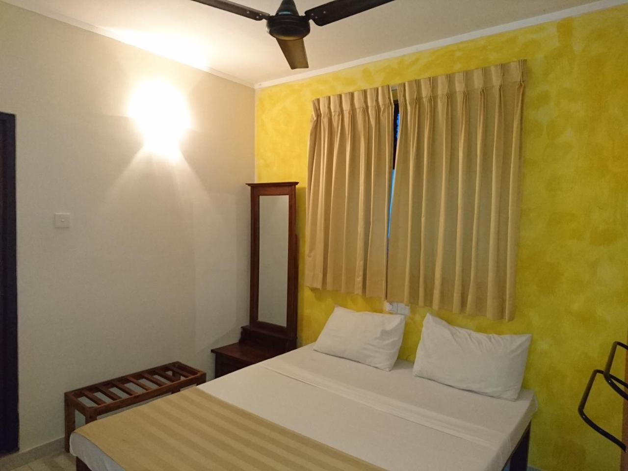 Shiva Rest Katharagama Hotel Kataragama Buitenkant foto
